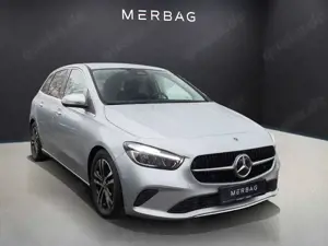 Mercedes-Benz B 250 4MATIC ACC LED Navi SHZ Winterp. Kam. LM Bild 3