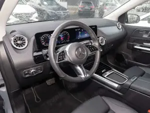 Mercedes-Benz B 250 4MATIC ACC LED Navi SHZ Winterp. Kam. LM Bild 4