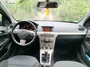 Opel Astra 1.6 Catch me now Bild 5