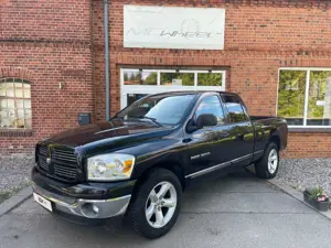 Dodge RAM 1500 Hemi 5,7l V8 + LPG RWD 20Zoll + AHK