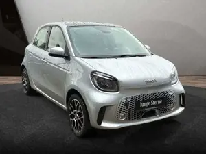 smart forFour EQ 60kWed prime SHZ Pano PDC+Kamera Tempom Bild 5