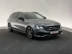 Mercedes-Benz E 300 d T*AVANTGARDE*NIGHT-MULTIBEAM-360°-PANORAM
