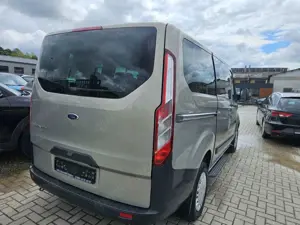 Ford Transit /Tourneo Custom Kombi 300 L1 Tourneo Tren Bild 4