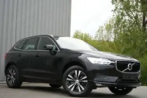 Volvo XC60 2.0 T5 Momentum Pro AWD Aut./AHK/Navi/Kamer
