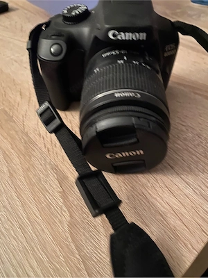 Er macht heisse Fotos von Dir Euch