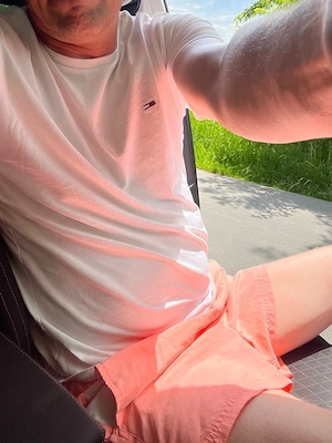 21.5. 13Uhr Er(50,183,schlank) sucht zeigfreudiges Paar am Wanderparkplatz  für Riesenlatte