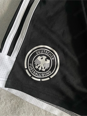 DfB Trainingshose Bild 2