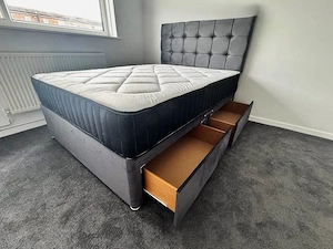   Luxus Doppelbett 180x200 cm Boxspringbett mit Topper 