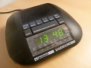 Funkuhr Audioline CLR 1 G * Radiowecker * Uhrenradio * Retro 