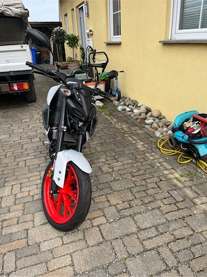 Yamaha MT 125 ABS Voll LED Scheinwerfer, nur 37 KM
