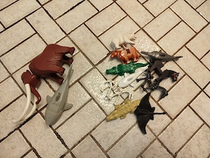 Verschiedene Lego Tiere  Figuren ( Mantarochen , Kuh, Adler, Eisbär, Krokodil etc)