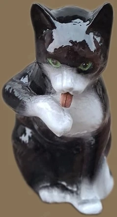 Dachfigur Katze mit Zunge Handgefertigt & Naturgetreu, Dachkatze, Firstkatze, Dachschmuck