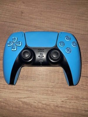 PS5 Digital Edition 825GB + 2 Controller   Abholung Bild 2