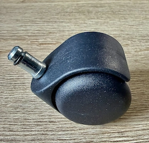 Bürostuhlrollen Restposten ca. 9000 St.   1.350,--