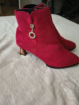 verschiedene Damenschuhe