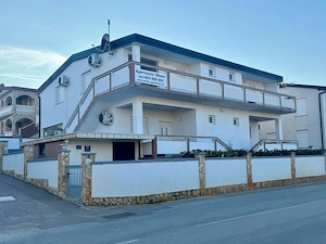 Holiday apartments by the sea - Vir island, Croatia