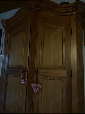 Bauernschrank Massivholz 
