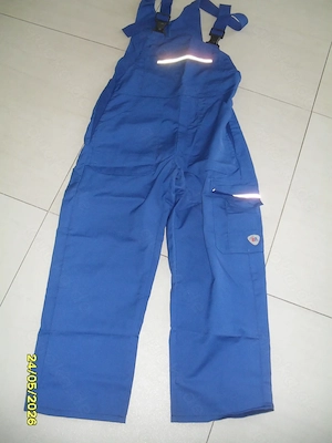 Arbeitsbekleidung Herren Latzhose und 2xArbeitsjacken     NEU    