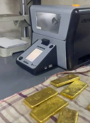 Goldbarren aus reinem Gold, 24 Karat, 999,9 Feingehalt