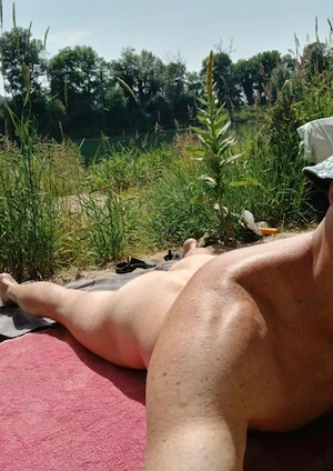 Suche Fkk Begleitung 