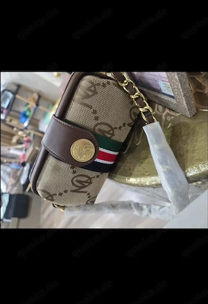 Markenlosetasche