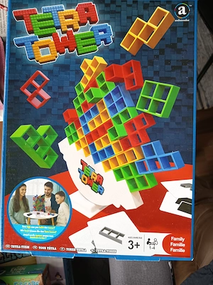 Tetra Tower gesellschaftsspiel