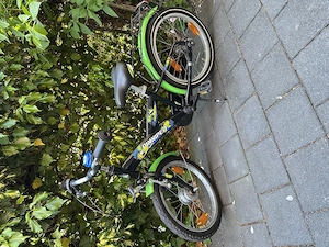 Kinder-Fahrrad (geeignet für Kindergartenalter)