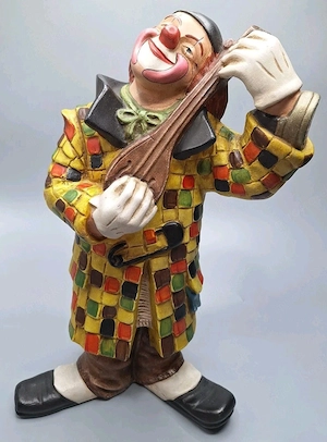 Achatit Clown stehend mit Mandoline Vintage Rarität aus 1980er Ha