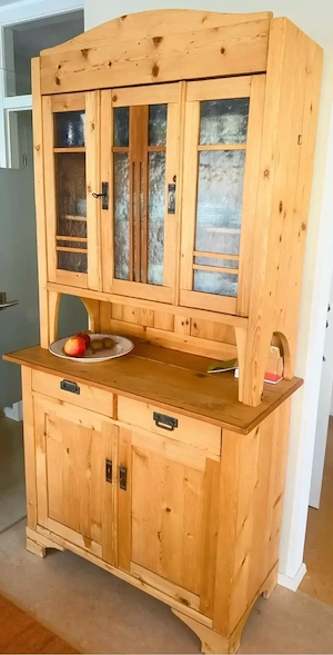 Antikes Küchenbüffet aus Massivholz   restauriert Bild 4