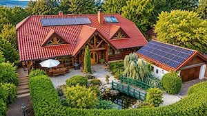 Trier. Beste Lage und Umfeld. Exklusives Holzblockhaus (Rundstämme) mit Einliegerwohnung.