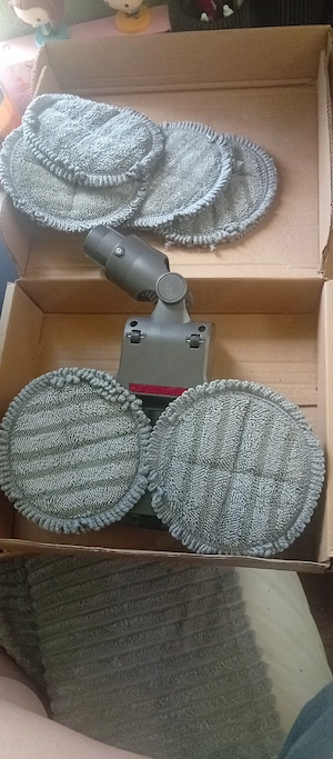 elektrischer Wischaufsatz für den Dyson  Bild 2