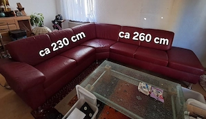 rote Ledercouch
