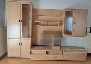 Wohnzimmerschrank mit Highboard