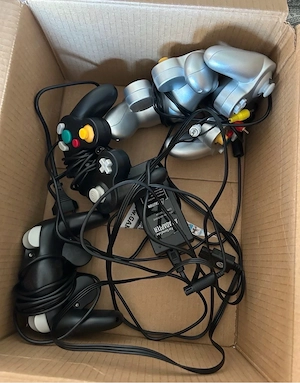 verkaufe eine nintendo game cube  Bild 3