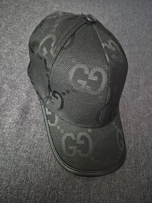 Schwarze Cap NEU