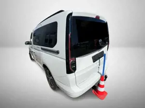 Volkswagen Caddy California Automatik AHK Camper Bild 3