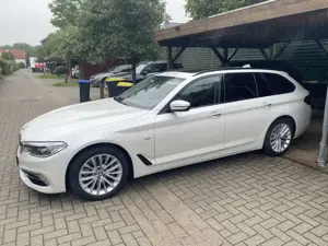 BMW 530 530d Touring Aut. Luxury Line