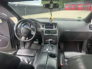 Audi Q7 3.0 TDI Bild 2