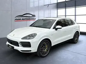 Porsche Cayenne E-Hybrid+HUD+BOSE+HD-MATRIX-LED+1.HAND