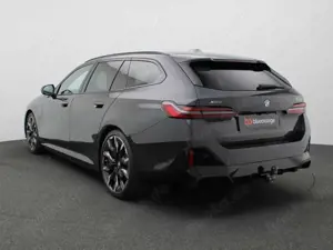 BMW 530 e xDrive M Sport Touring HUD AHK Pano Navi Bild 4