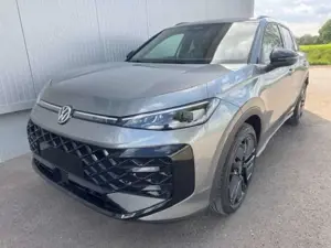 Volkswagen T-Roc 1.5 eTSI R-Line Pano Black GV5 19 Zoll
