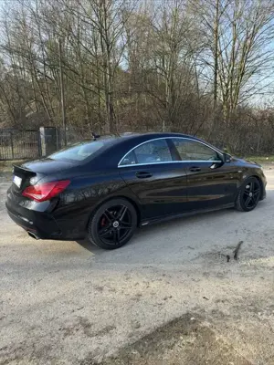 Mercedes-Benz CLA 250 4Matic 7G-DCT Sport Bild 4