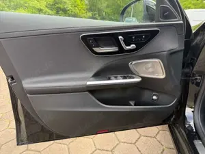 Mercedes-Benz C 300 de 4M T PANO+AHK+BURMESTER+360°+MEMORY Bild 5