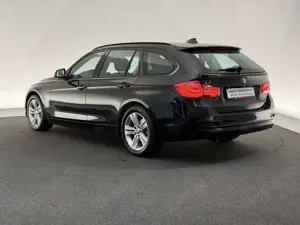 BMW 318 d Touring*SPORT LINE*LED-PDC-SHZ-TEMP-CD-NAVI Bild 5
