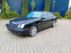 Mercedes-Benz E 320 BRABUS 3.8 4Matic bj.1998 Scheckheft TUV NEU YongTimer