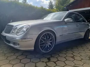 Mercedes-Benz 240 Elegance