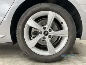 Audi A4 Bild 4