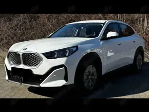 BMW iX2 xDrive30