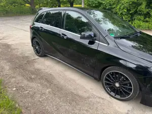 Mercedes-Benz B 200 B 200 (CDI) d 4Matic 7G-DCTAMG Line