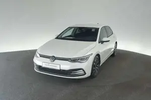 Volkswagen Golf 1.5 TSI Life LED ACC Kamera AHK Navi